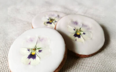 Fête des grands-mères : des fleurs et des biscuits pour un cadeau ultra tendresse !